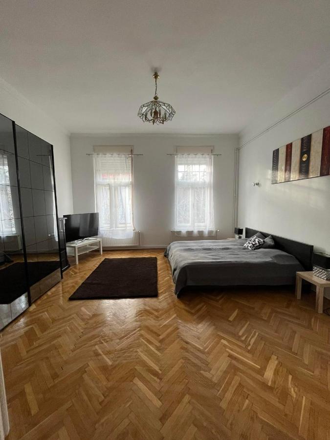 Szeged Apartman Zewnętrze zdjęcie