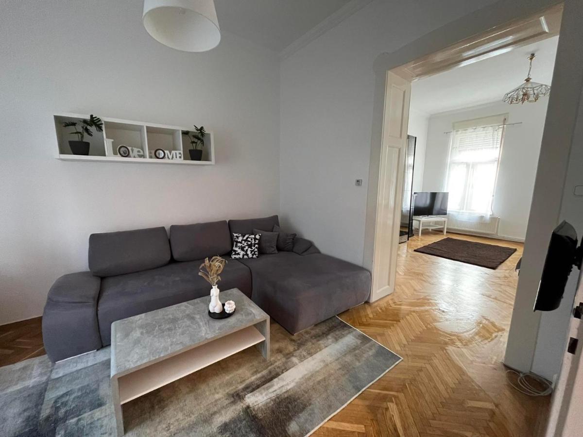 Szeged Apartman Zewnętrze zdjęcie